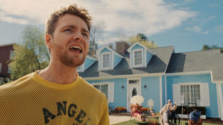 Alex Warren – FEVER DREAM (Official Video)